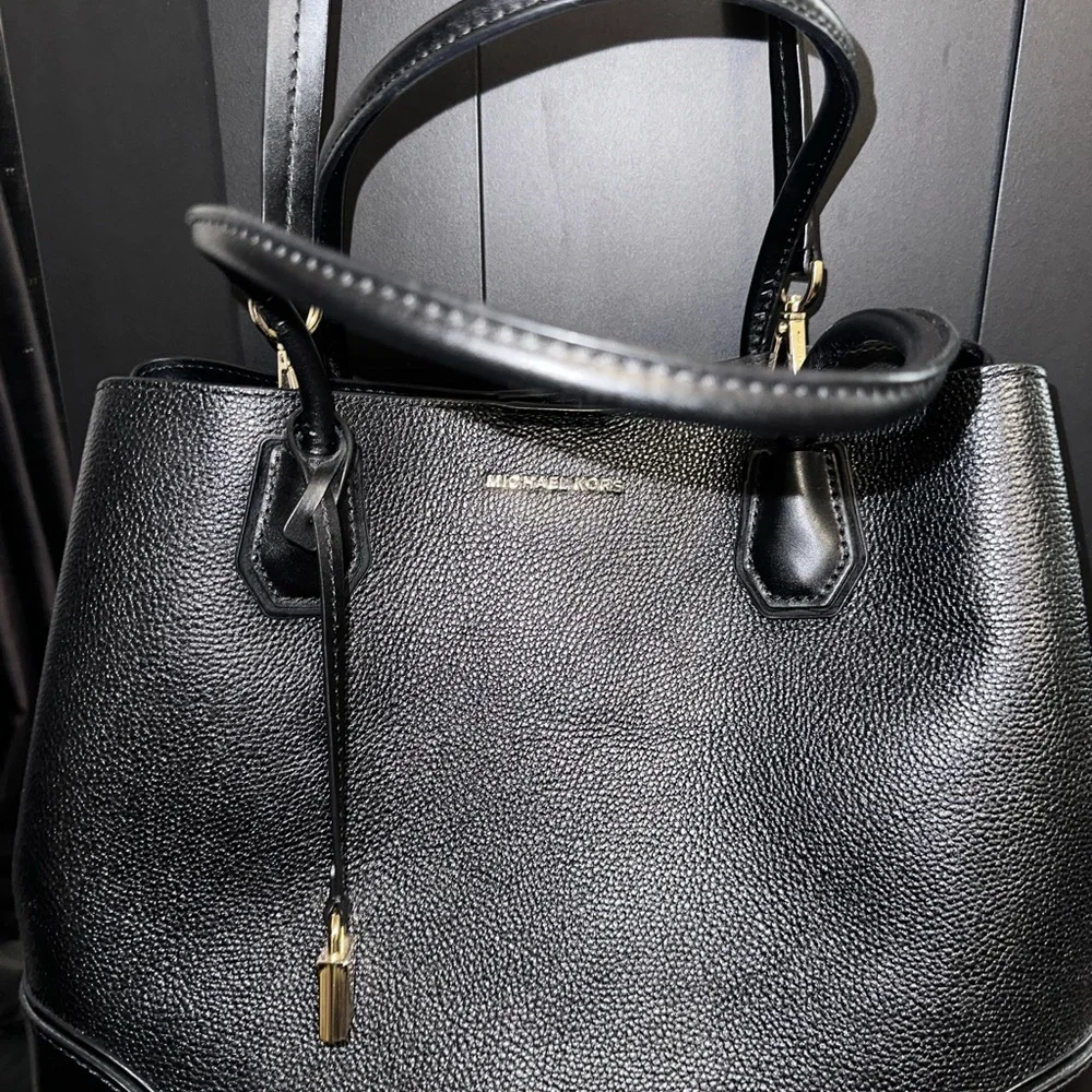 Michael Kors Mercer Gallery Large Leather Tote - Picture 4 of 10